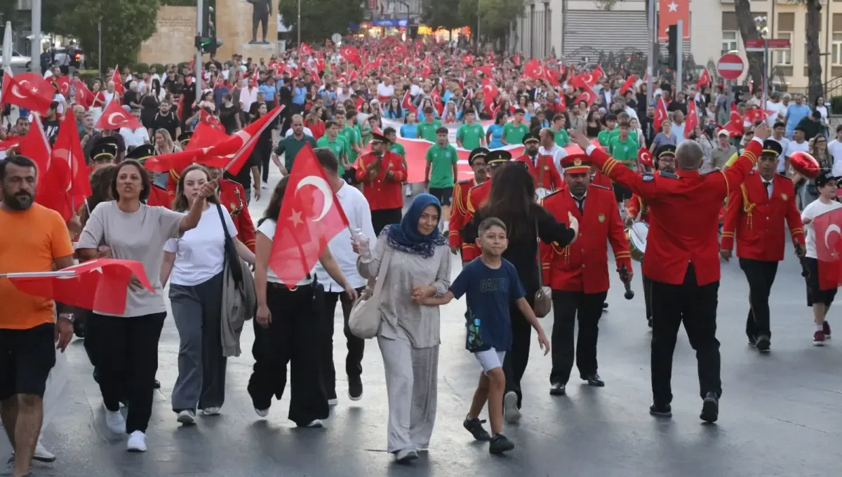 Balıkesir’de Zafer yürüyüşüne damga vuran anlar