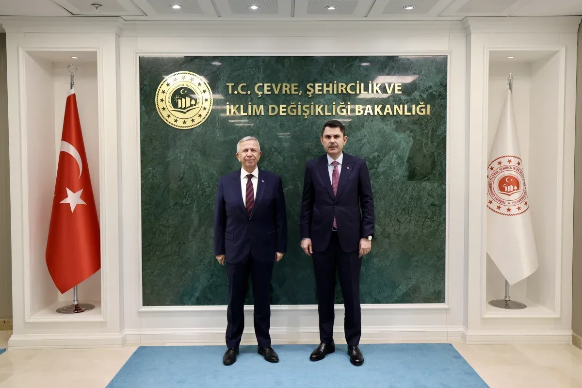 Bakan Kurum Ankara Büyükşehir Belediye Başkanı Mansur Yavaş’ı kabul etti