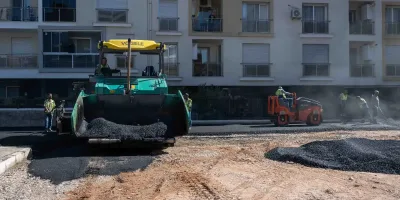 Bornova'da otopark ve yol düzenlemesi başlatıldı